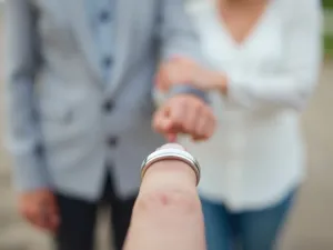 Kim jest mąż Joanny Jabłczyńskiej? Poznaj Piotra Galusa